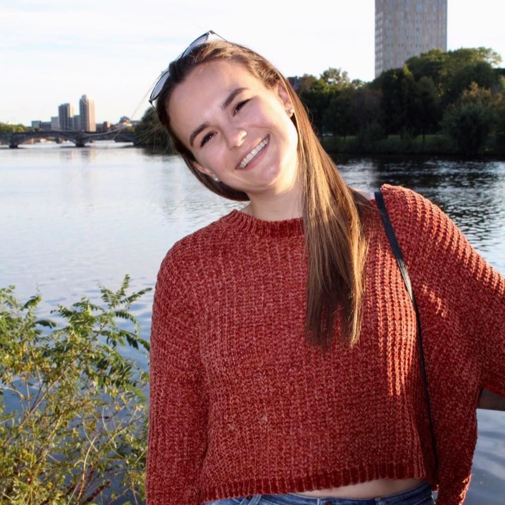 Meet your Posher, Stephanie